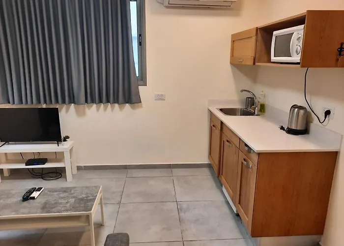 Dizengoff Inn Apartments